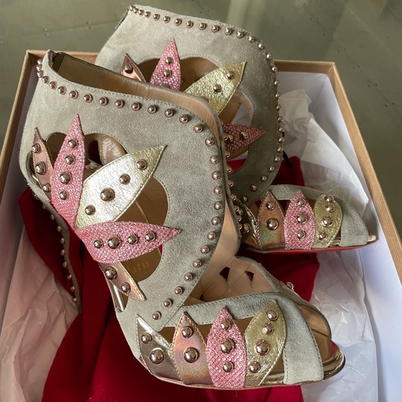 Christian louboutin venecage suede taupe pink studded peep toe sz 38.5 - Picture 7 of 11